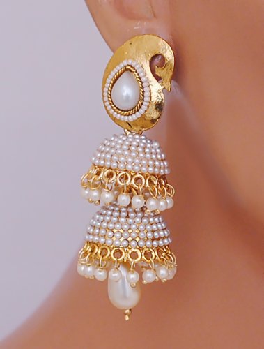 Goldpolish white jhumi earring-2526