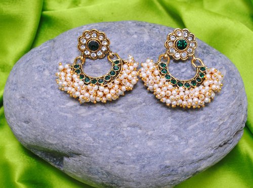 Goldpolish emerald green earring-2738
