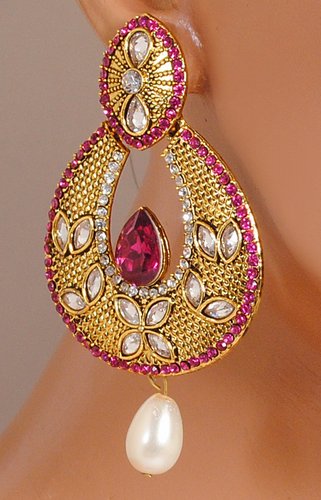 Goldpolish fusicha pink and white earring-2784