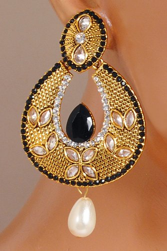 Goldpolish black and white earring-2786