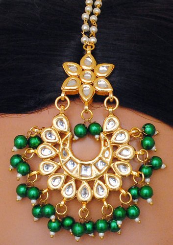 Goldpolish emrald green and white kundan earring with tikka-1222