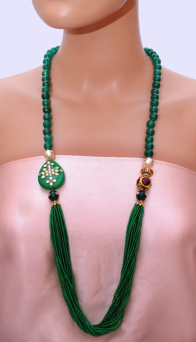 Beautiful green pearl chain-17 inches long
