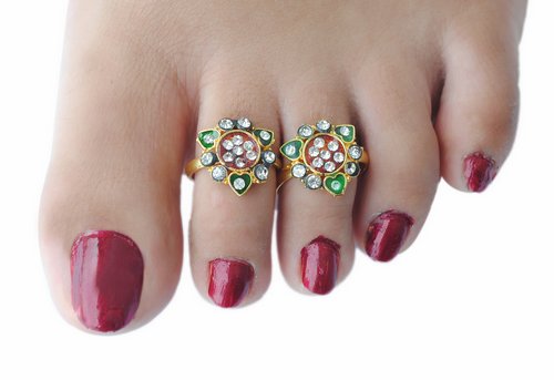 Goldpolish multicolor toe ring-1104
