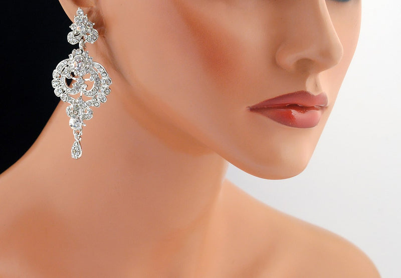 Silverplated white diamond earring