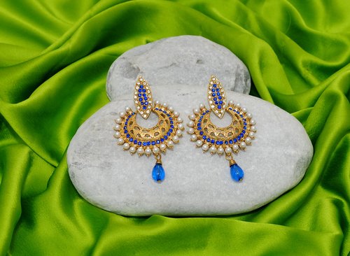Goldpolish blue and  white earring-2381