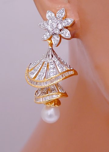 Goldpolish white diamond and pearl earring-2557