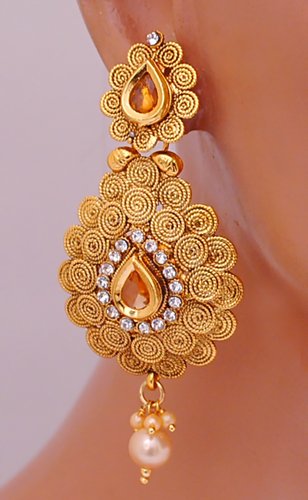 Goldpolish white  earring-2606