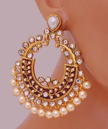 Goldpolish maroon and white earring-2609