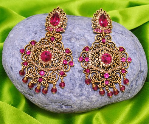 Goldpolish hot pink earring-2720