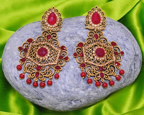 Goldpolish ruby red earring-2721