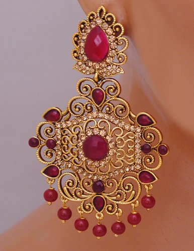 Goldpolish ruby red earring-2721