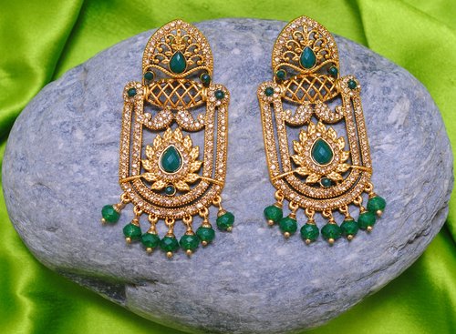 Goldpolish emerald green earring-2744