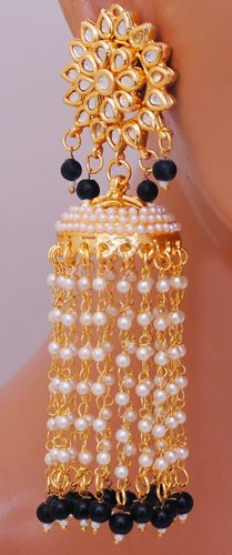 Goldpolish black and white jhumi earring-2769