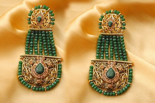 Goldpolish emerald green earring-2822