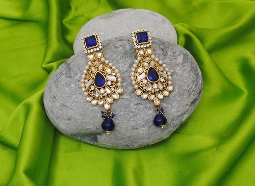 Goldpolish blue and white earring-2218