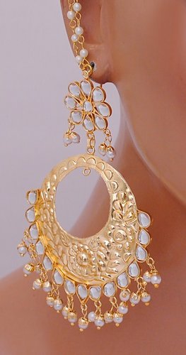 Goldpolish white earring-2265
