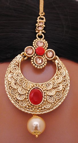 Goldpolish red and golden earring with tikka-1201