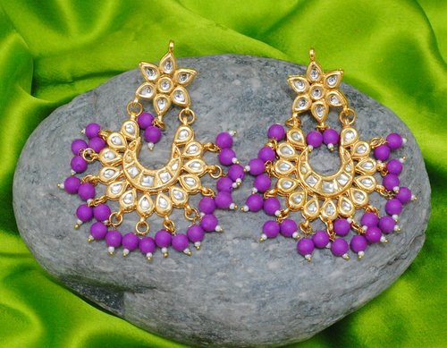 Goldpolish purple and white kundan earring with tikka-1221