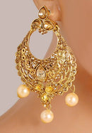 Goldpolish white earring with tikka-1226