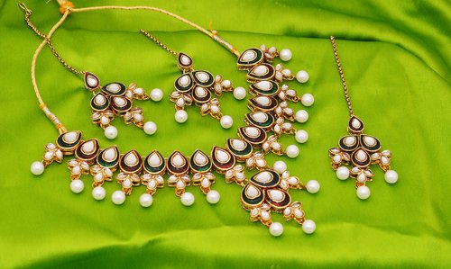 Goldpolish maroon, green and white kundan set-1847