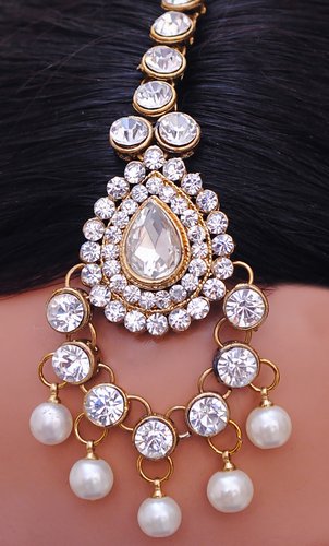 Goldpolish white kundan set-2007