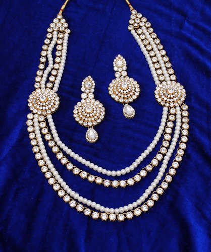 Goldpolish white kundan set-2008