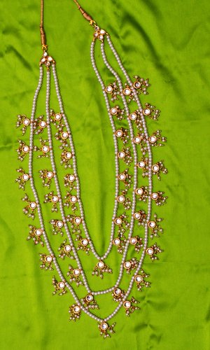 Goldpolish white kundan set-2079