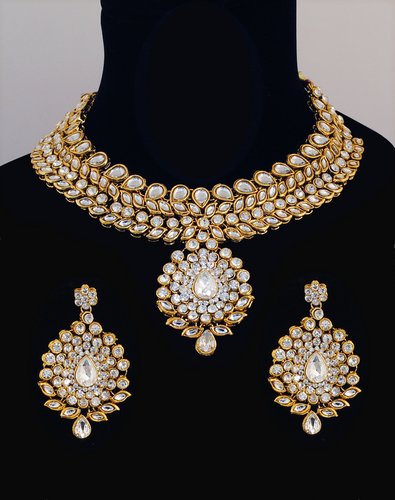 Goldpolish white kundan set-2081