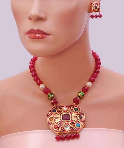 Beautiful red and golden pearl set-1045