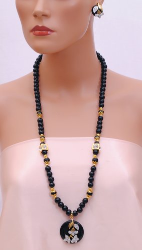 Beautiful goldpolish black and white pearl set-1051
