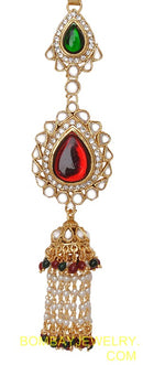 goldplated marron, green ad white jhumi style saree key chain